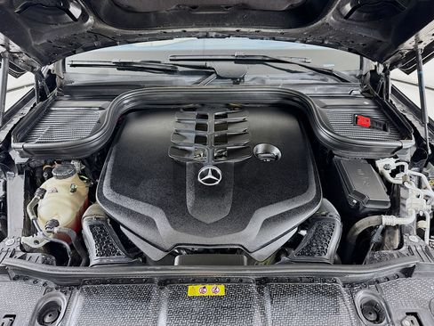 Certified 2023 Mercedes-Benz GLS 580 4MATIC image 34