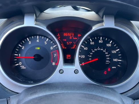 Used 2015 Nissan Juke SV w/ Technology Package image 25