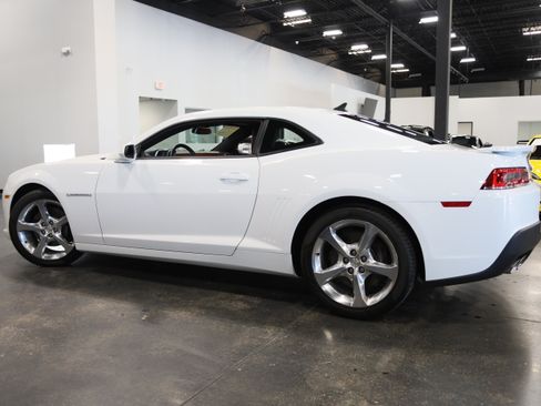 Used 2015 Chevrolet Camaro SS w/ RS Package RWD image 9