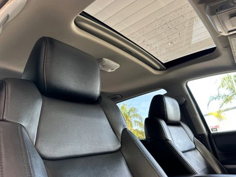 Used 2016 Toyota Tundra Limited w/ Limited Premium Package image 16