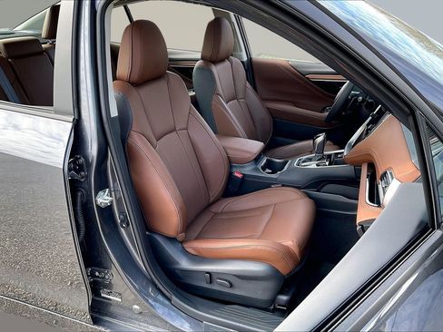Used 2025 Subaru Legacy Touring XT image 7