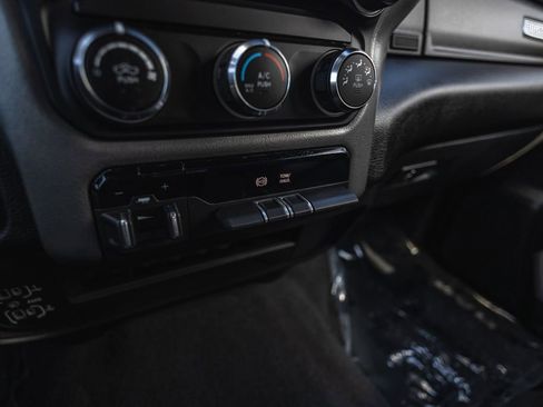 Used 2024 RAM 2500 Big Horn image 19