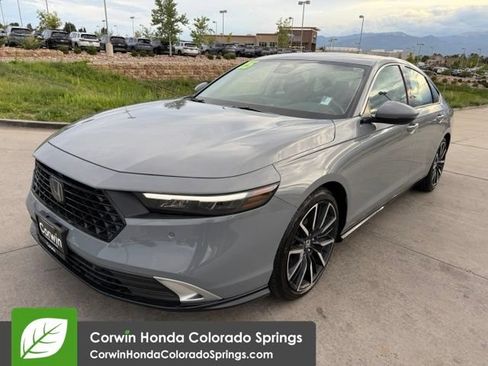 Used 2025 Honda Accord Touring image 4