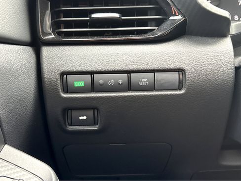 Used 2024 Nissan Sentra SV image 13