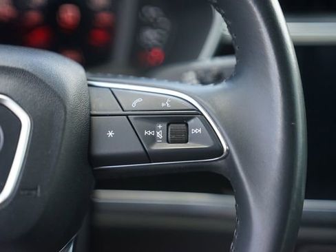 Used 2020 Audi Q3 2.0T Premium AWD/4WD image 24