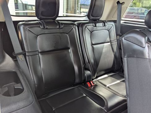 Used 2020 Lincoln Aviator Reserve w/ Equipment Group 202A AWD/4WD image 27