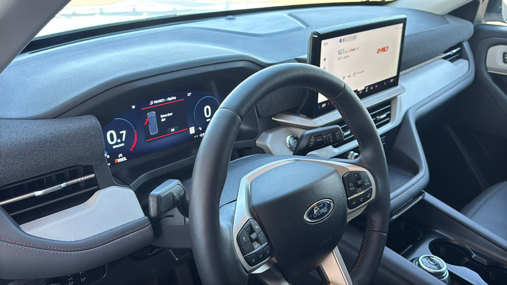 Certified 2025 Ford Explorer Active w/ Active Comfort Package RWD image 21