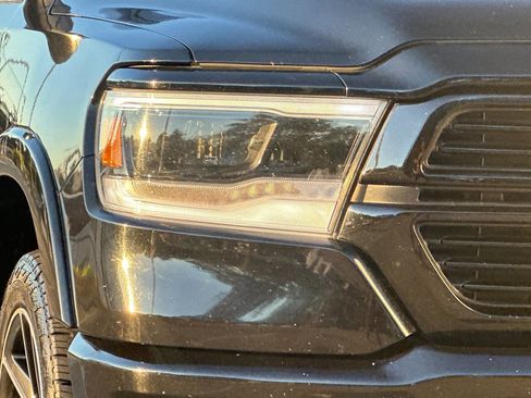 Used 2019 RAM 1500 Laramie image 10