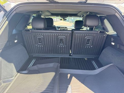 Used 2023 Cadillac XT5 Premium Luxury w/ LPO, Floor Liner Package AWD/4WD image 25