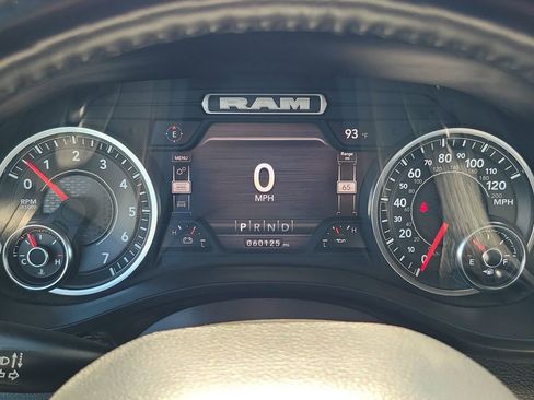 Used 2024 RAM 1500 Laramie RWD image 27