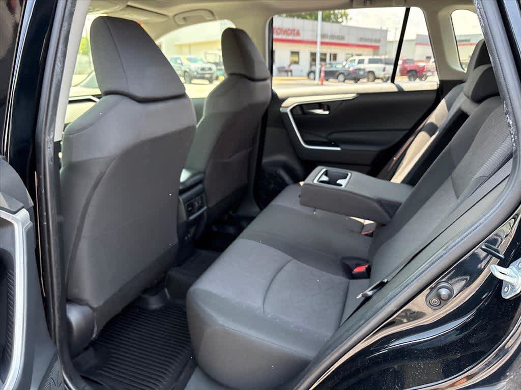 Used 2019 Toyota RAV4 XLE w/ Convenience Package AWD/4WD image 9