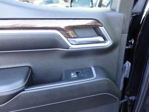 Used 2023 GMC Sierra 1500 Elevation image 13