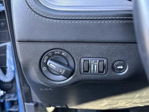 Used 2023 Dodge Charger SXT w/ Plus Group RWD image 28