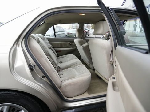 Used 1998 Buick Century Custom image 32