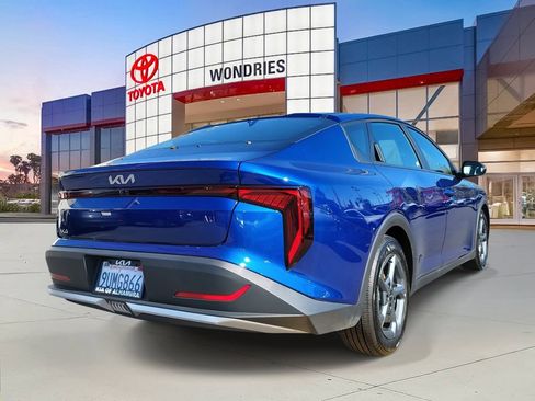 Used 2025 Kia K4 LXS image 4