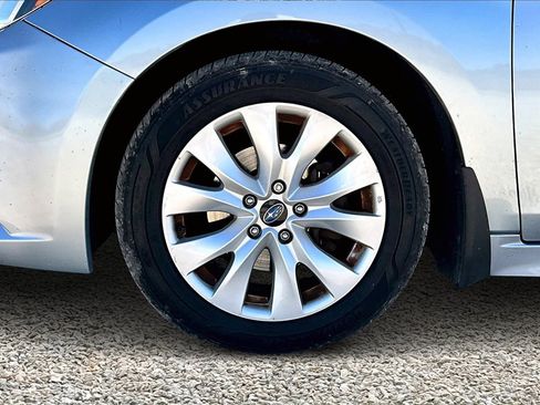 Used 2016 Subaru Legacy 2.5i Premium image 9