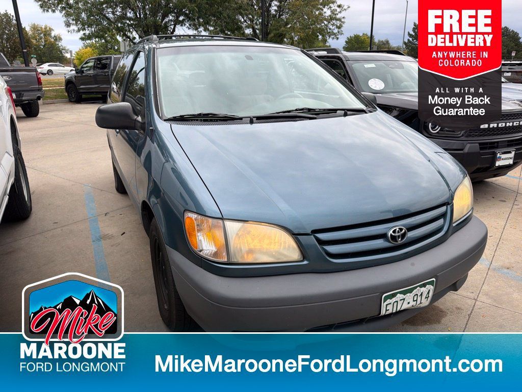 Used 2002 Toyota Sienna CE FWD image 1