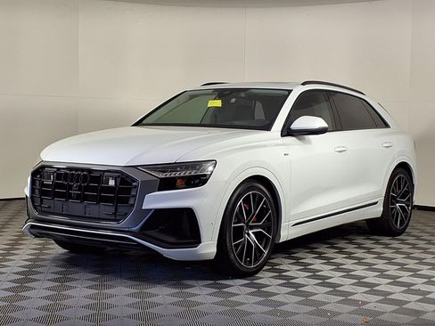 Used 2023 Audi Q8 Prestige AWD/4WD image 3