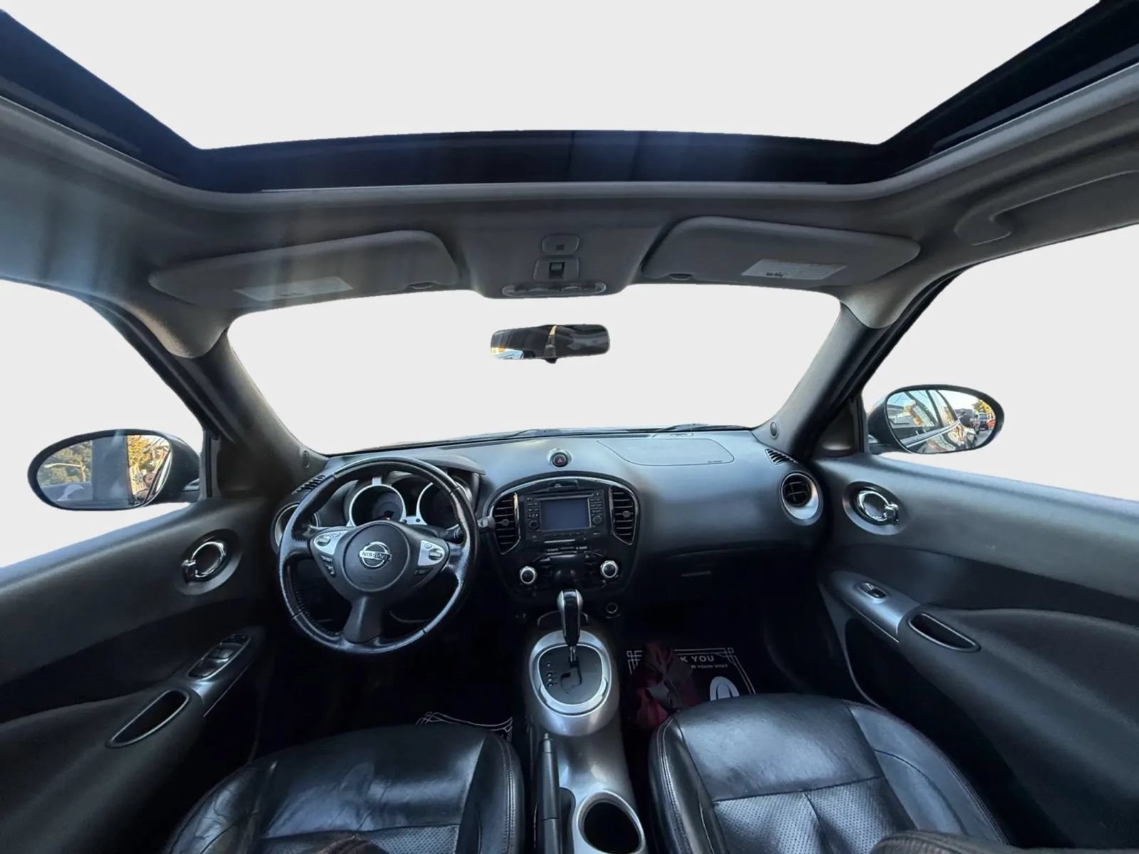 Used 2011 Nissan Juke SL FWD image 8