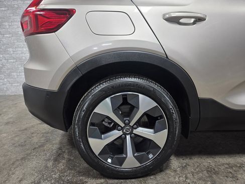 Used 2024 Volvo XC40 B5 Plus image 60
