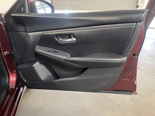Used 2024 Nissan Sentra SV FWD image 13