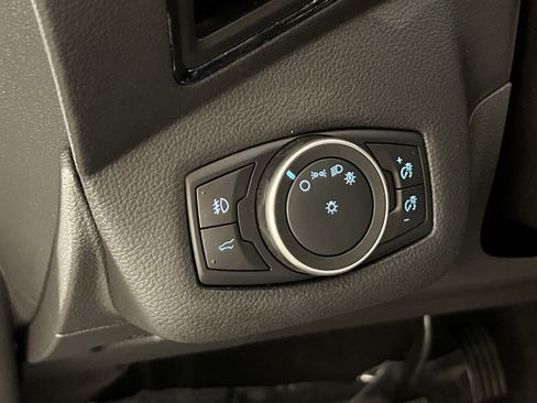 Used 2019 Ford Escape Titanium AWD/4WD image 31