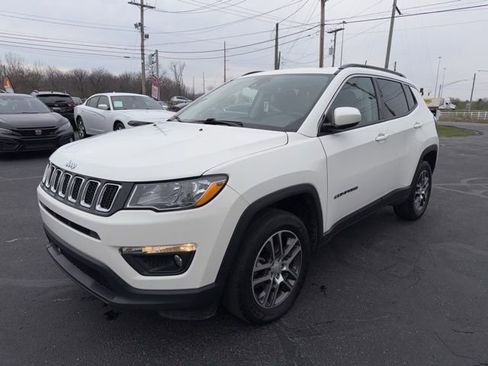 Used 2020 Jeep Compass Latitude image 3