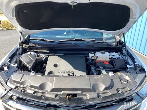 Used 2023 Chevrolet Traverse Premier w/ Redline Edition image 6