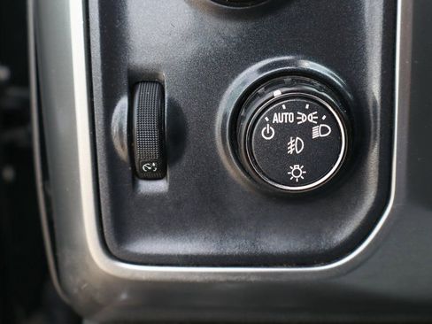 Used 2018 Chevrolet Silverado 1500 LT w/ All Star Edition AWD/4WD image 18