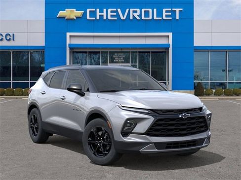 New 2025 Chevrolet Blazer LT w/ Midnight/Sport Edition image 7