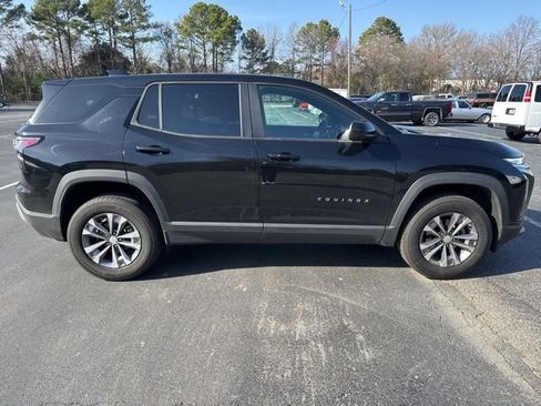 Used 2025 Chevrolet Equinox LT image 6