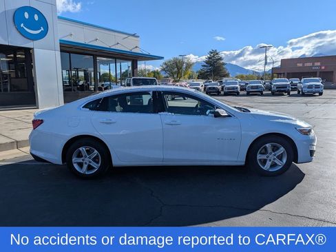 Used 2023 Chevrolet Malibu LT FWD image 2