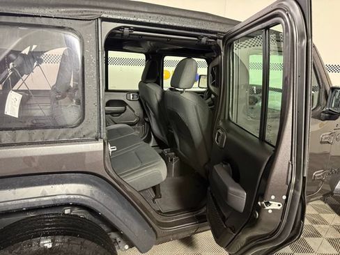 Used 2025 Jeep Wrangler Unlimited Sport AWD/4WD image 29