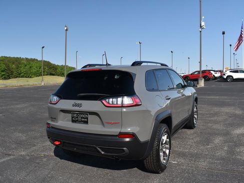 Used 2022 Jeep Cherokee Trailhawk w/ Comfort/Convenience Group AWD/4WD image 8