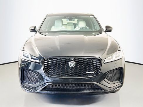 Used 2024 Jaguar F-PACE R-Dynamic S image 2