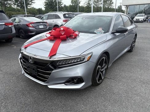 Used 2021 Honda Accord Sport image 1