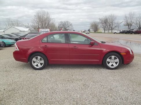 Used 2009 Ford Fusion SE image 1