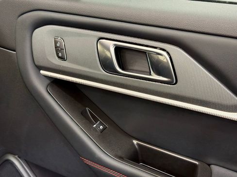 New 2026 Ford Explorer ST-Line w/ ST-Line Street Pack image 24