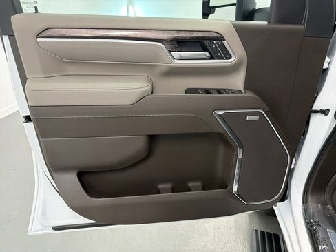 New 2026 Chevrolet Silverado 3500 LTZ w/ LTZ Plus Package AWD/4WD image 9