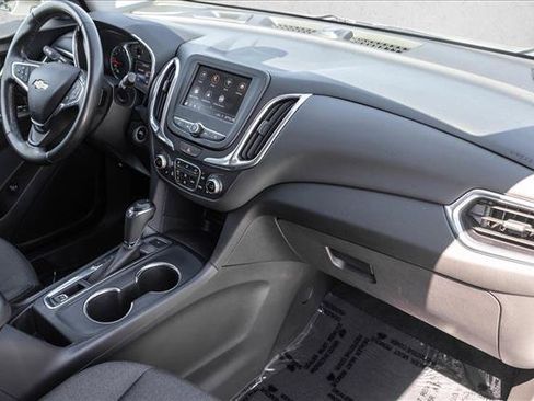 Used 2020 Chevrolet Equinox LT FWD image 28