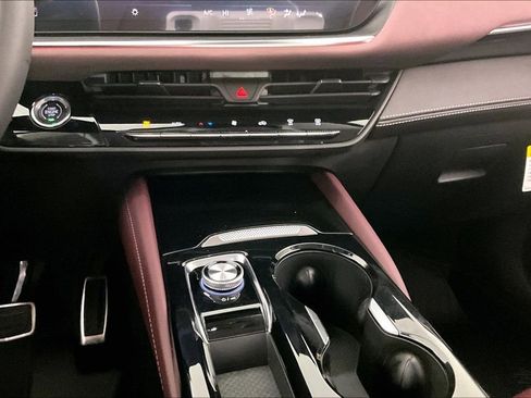 New 2026 Buick Envision Sport Touring image 7