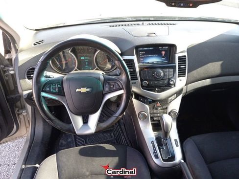 Used 2014 Chevrolet Cruze LT image 22
