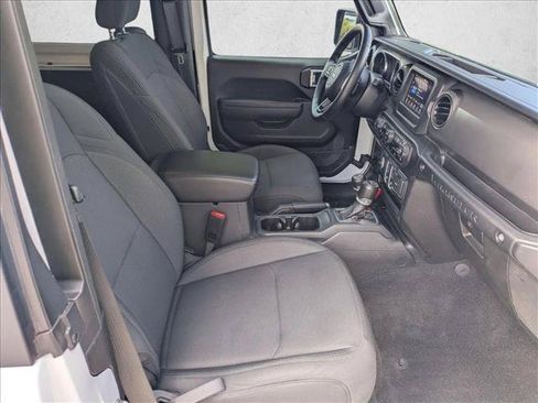 Used 2022 Jeep Wrangler Sport AWD/4WD image 19