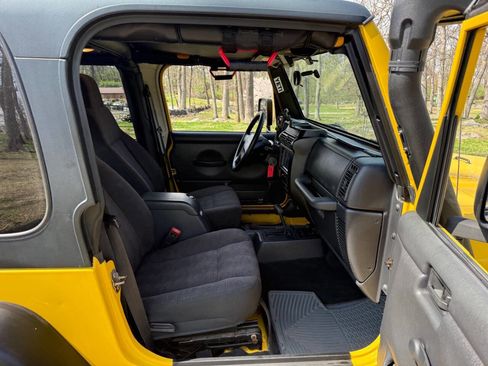 Used 2003 Jeep Wrangler X image 68