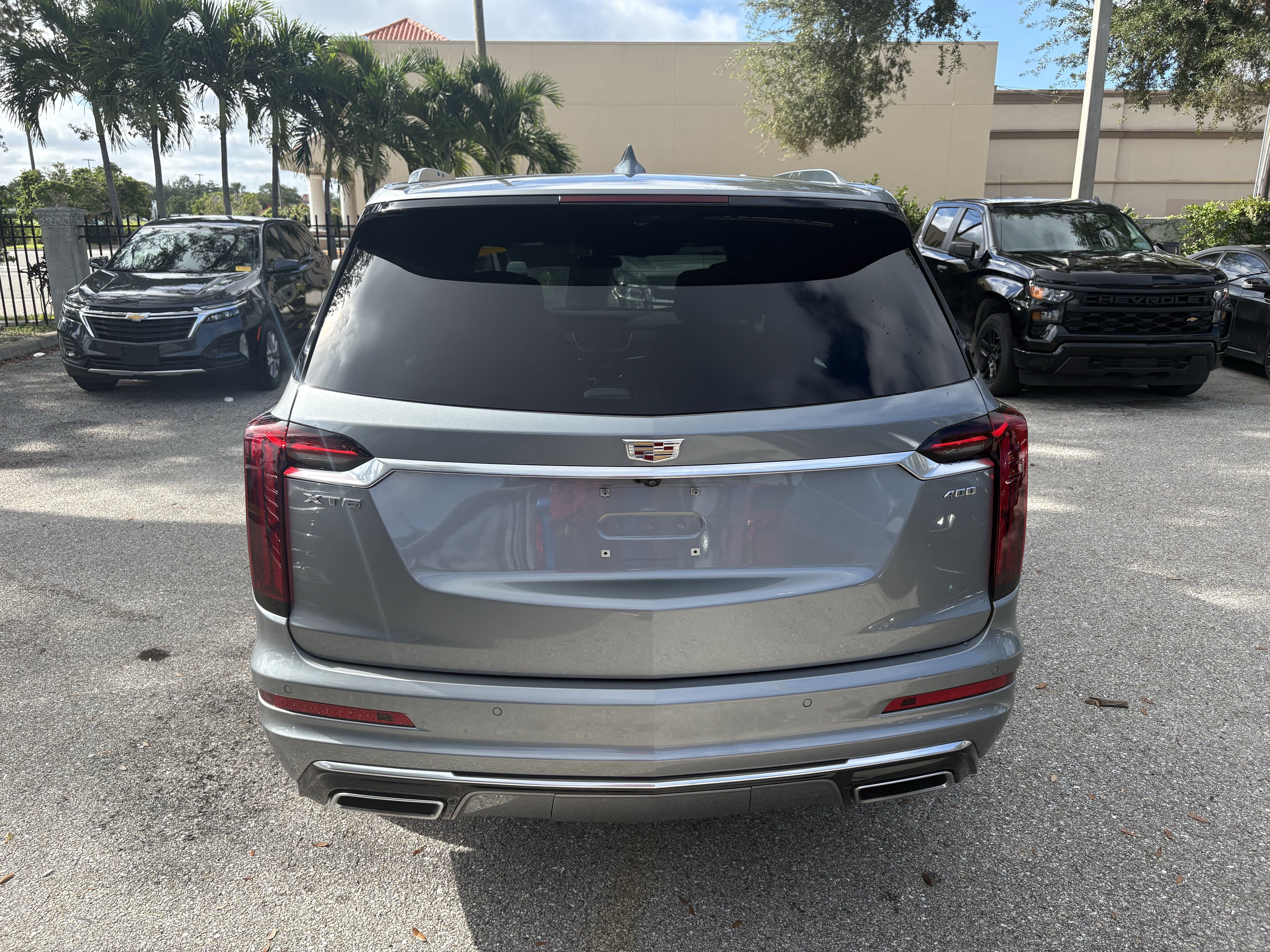 Used 2025 Cadillac XT6 Premium Luxury FWD image 6