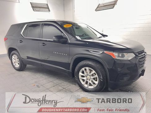 Used 2019 Chevrolet Traverse LS w/ LPO, Black Accent Package AWD/4WD image 3