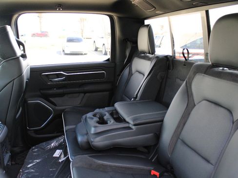New 2026 RAM 1500 Laramie AWD/4WD image 33