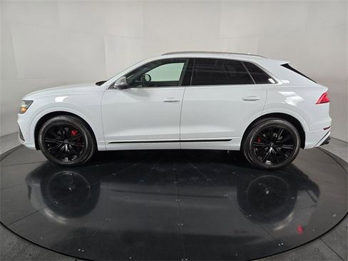 Used 2023 Audi SQ8 Prestige image 3