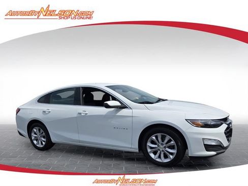 Used 2022 Chevrolet Malibu LT FWD image 1