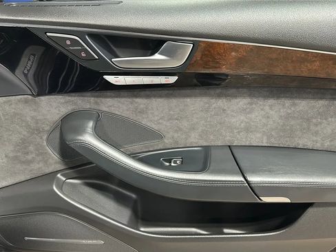Used 2016 Audi A8 L 4.0T image 22
